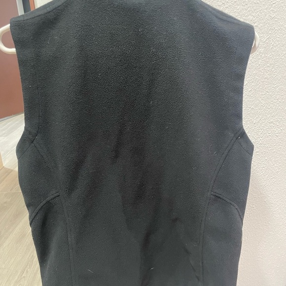The North Face Black Zip-Up Vest - Picture 5 of 5